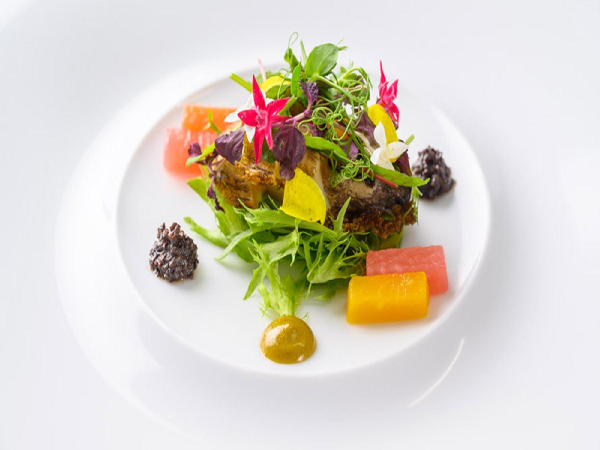 Shin Furano Prince Hotel Exterior photo A salad prepared by a culinary student