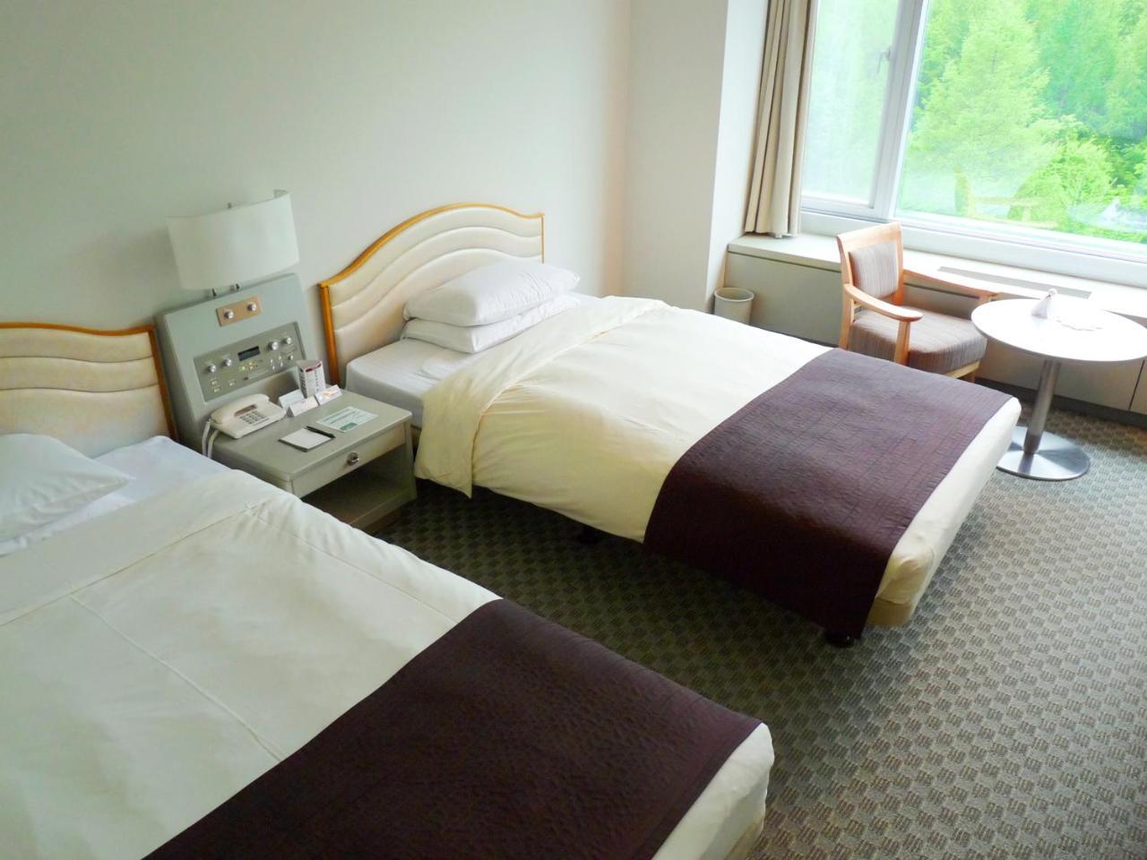 Shin Furano Prince Hotel Exterior photo A room at the hotel